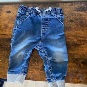 baby boys cat and jack. 3-6 month. cute pants.